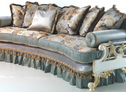 Modern Italian sofa for 4 people