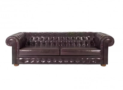 Elegant Chesterfield sofa made of natural wood for three people
