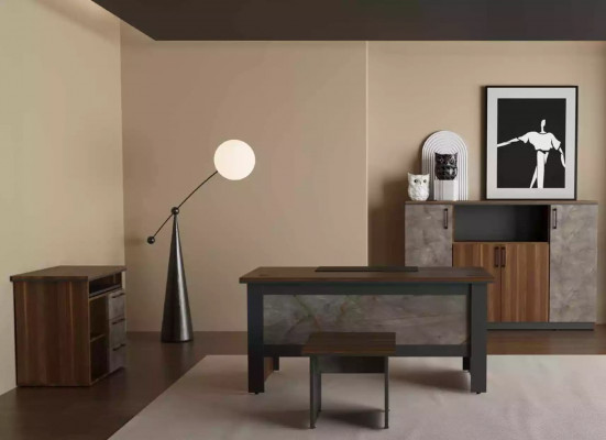 Modern writing desks