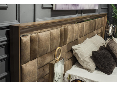 Ideal decor for the bedroom with wardrobe, nightstand, and bed in 5 parts.