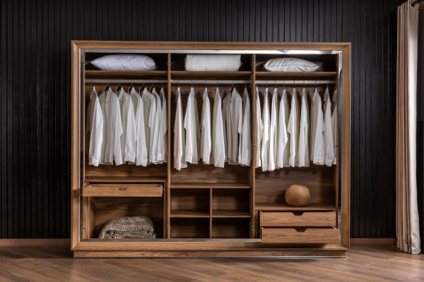 Wardrobe with 6 doors for the bedroom