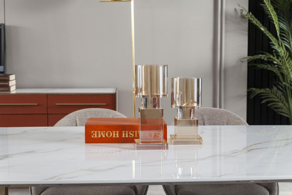 Modern, luxurious and comfortable white dining room