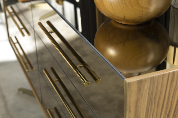 Modern dresser with mirror