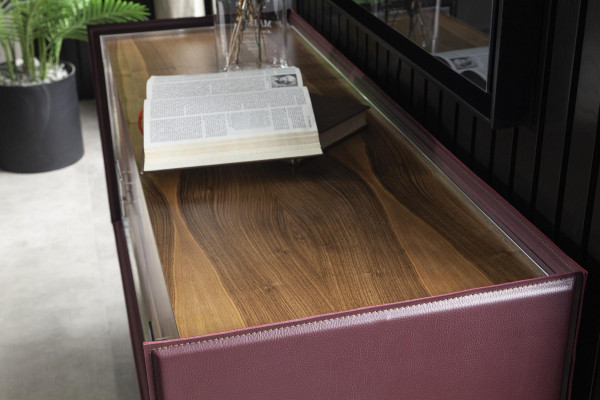 Omara Violet wardrobe with sliding doors at 141 cm