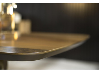 Luxury dining table with metal legs