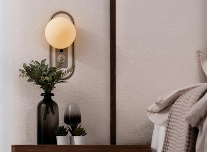 Perfect and luxurious bedroom furniture set with bed, bench, and 2 nightstands 3 pieces