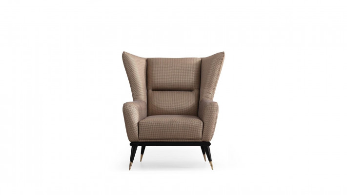 Comfortable club table