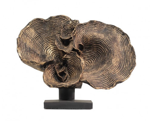 Decorative sculpture in coral design