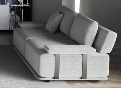 Aesthetic 3-seater sofa with design emphasis