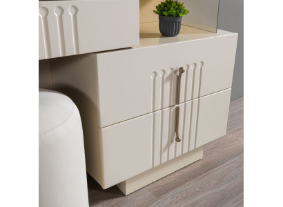 Elegant vanity table with mirror