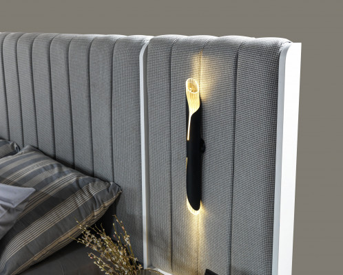 Complete bedroom set with bed and 2 modern nightstands