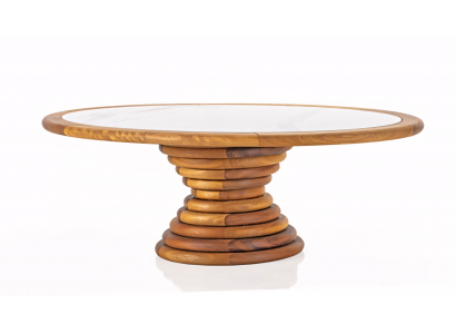 Modern seating table that combines aesthetics and functionality