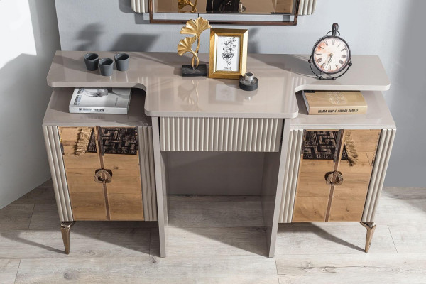 Perfect bedroom set dressing table with mirror luxury design new
