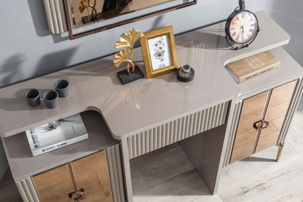 Perfect bedroom set dressing table with mirror luxury design new