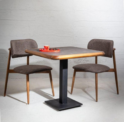 Country-style 5-piece dining set: Wooden table with comfortable chairs