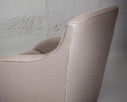 Stylish Cozy Club Chair with Velvet Cover for Stylish Living Rooms