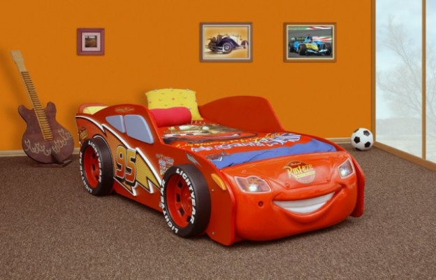 Bed with mattress youth bed car vehicle sports car lighting MCQUEEN