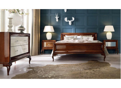 Polished bedroom furniture set: Luxury and functionality in one