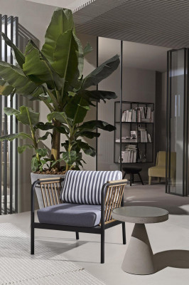 Armchair Design Luxurious 2-Seater Gray Fabric Two-Seater Luxurious Upholstered Furniture Design