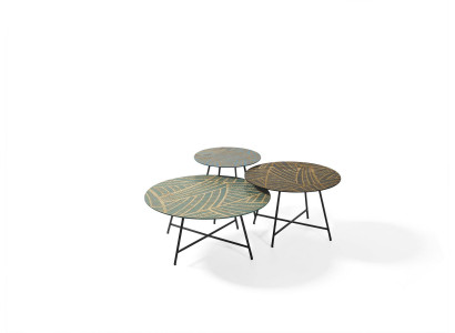 Set of 3 coffee tables, round design tables for the living room.