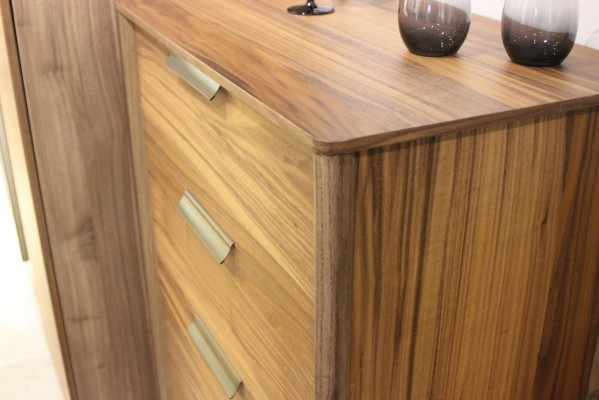 Luxury bedroom dresser with 4 drawers, wooden cabinet design furniture, wood, new