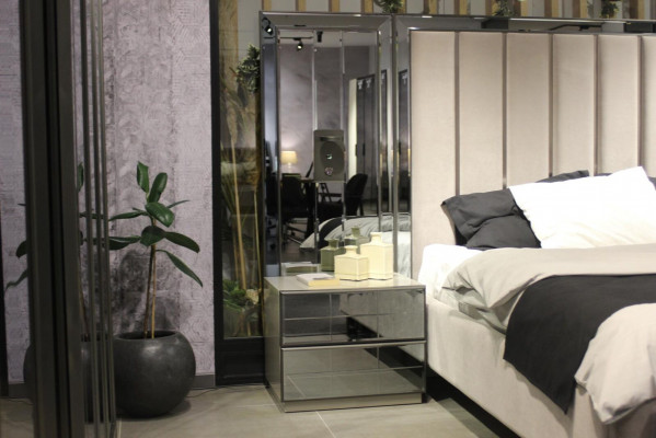 Luxury Bedroom Set Complete Room Furniture Bed Nightstand Wardrobe Bench New