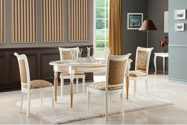 Classic chairs, designer chair, wooden chair, king's chair, Chesterfield dining chair.