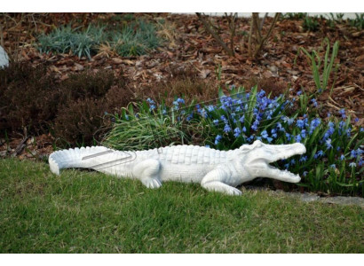 Garden decoration crocodile terrace stone figures figure statue
