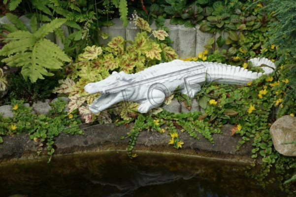 Garden decoration crocodile terrace stone figures figure statue