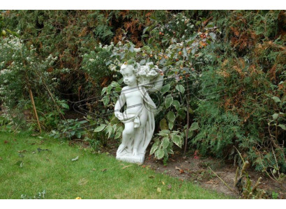 Natural flower planters, plant pots, decorative garden flowerpots, vases, figure.