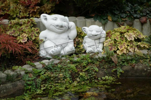 Troll 18cm Sculpture Design Figure Statue Garden Decorative Figures Statues