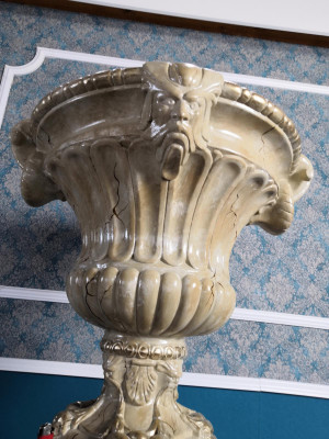 XXL Vase Table Decoration Decorative Vases 69cm Antique Style Sculpture Figure Goblet Rome