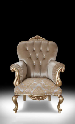 Classic armchair with beige decor and Chesterfield design for the living room