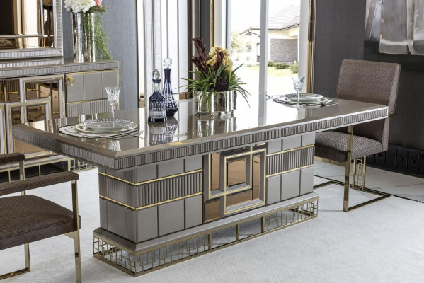 Dining Room Set, Gray Wood Dining Table, Beautiful, 4x Chairs, Modern Elegant Design, 5-piece.