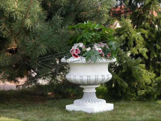 Flower basket, flower vase, vessel, figures, garden, terrace, decoration, statue
