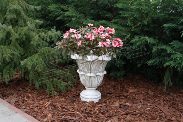 Flower basket, flower vase, vessel, garden figures, terrace decoration, statue