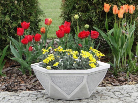 Flower pots, plant pots, natural decoration, garden vases, figure flowerpots