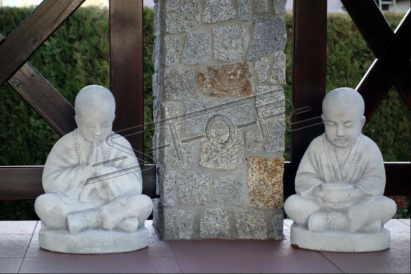Buddha sculpture in stone look sculpture for garden decorative figure
