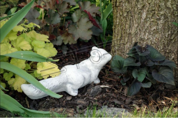 Garden Decoration Squirrel Terrace Figures Figurine Statue