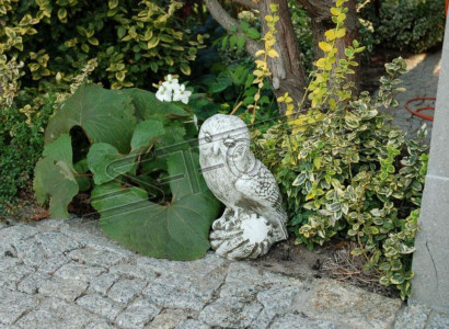 Garden Decoration Owl Terrace Stone Figures Figure Decoration Statue