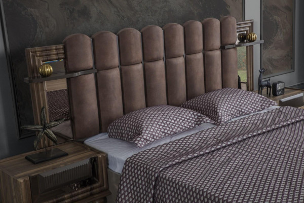 Bedroom Set Luxury Double Bed Wood Brown Fabric Bed Set 4-piece