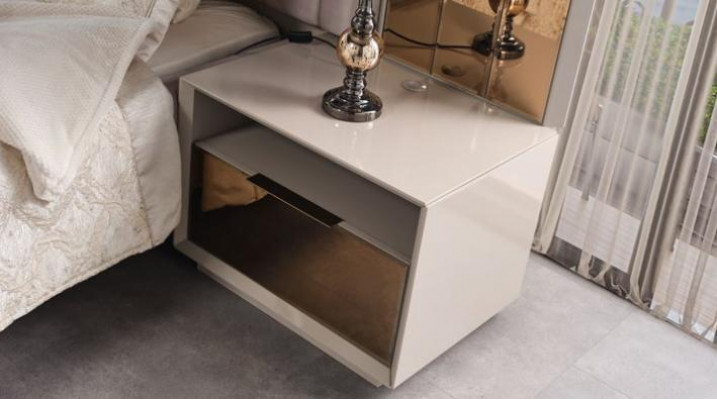 Set of 3: Beige Wood Modern Luxury Bedroom Set with Double Bed