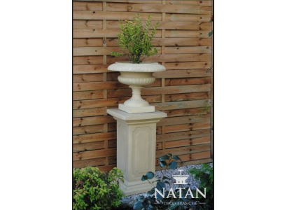 Flower basket, flower vase, vessel, garden box, terrace, decoration, statue, figures