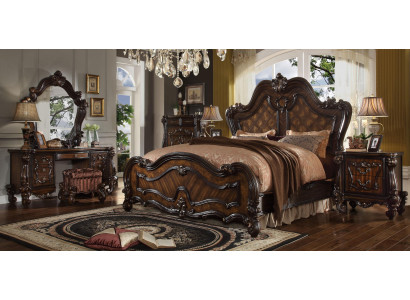 Chesterfield double bed, bed design, luxury beds, baroque antique style.