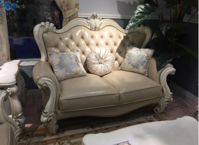 Luxury 2-seater couch, upholstered sofa, leather couches set, Chesterfield Baroque.