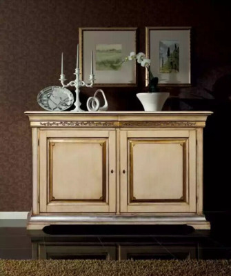 Exclusive 6-piece dining room set with sideboard and 4 chairs
