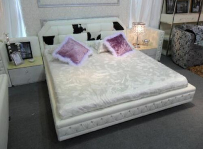 Luxury Bed Chesterfield Double Bed Genuine Leather with Pony Fur Beds White Furniture