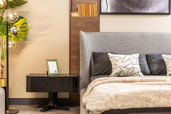 Double bed suite bedroom nightstands 3-piece gray modern