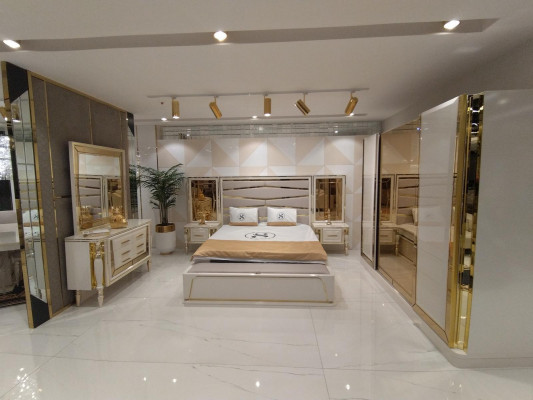 Modern bedroom set bed, 2x nightstands, dresser with mirror, wardrobe, new.