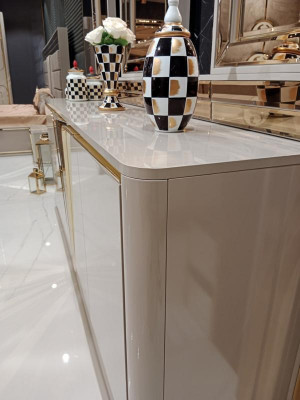 Luxurious modern dresser with 3 mirrors exclusive design and high quality